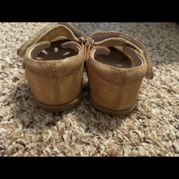 Livie and Luca Gold sparkle Petal shoes - Picture 2 of 5